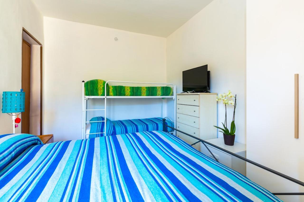 Relax Ad Ovest Appartamento Procida Esterno foto