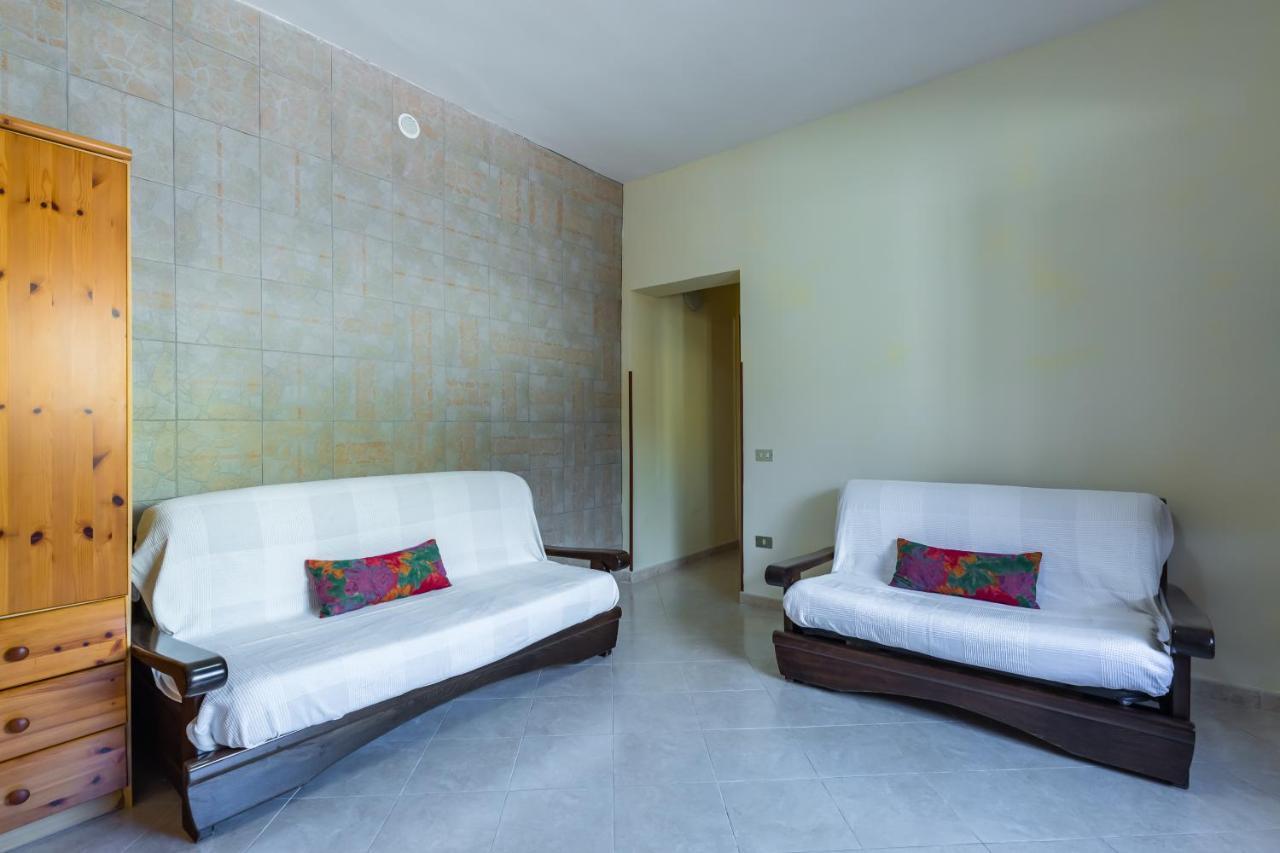 Relax Ad Ovest Appartamento Procida Esterno foto