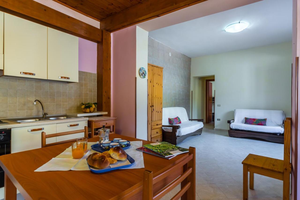 Relax Ad Ovest Appartamento Procida Esterno foto