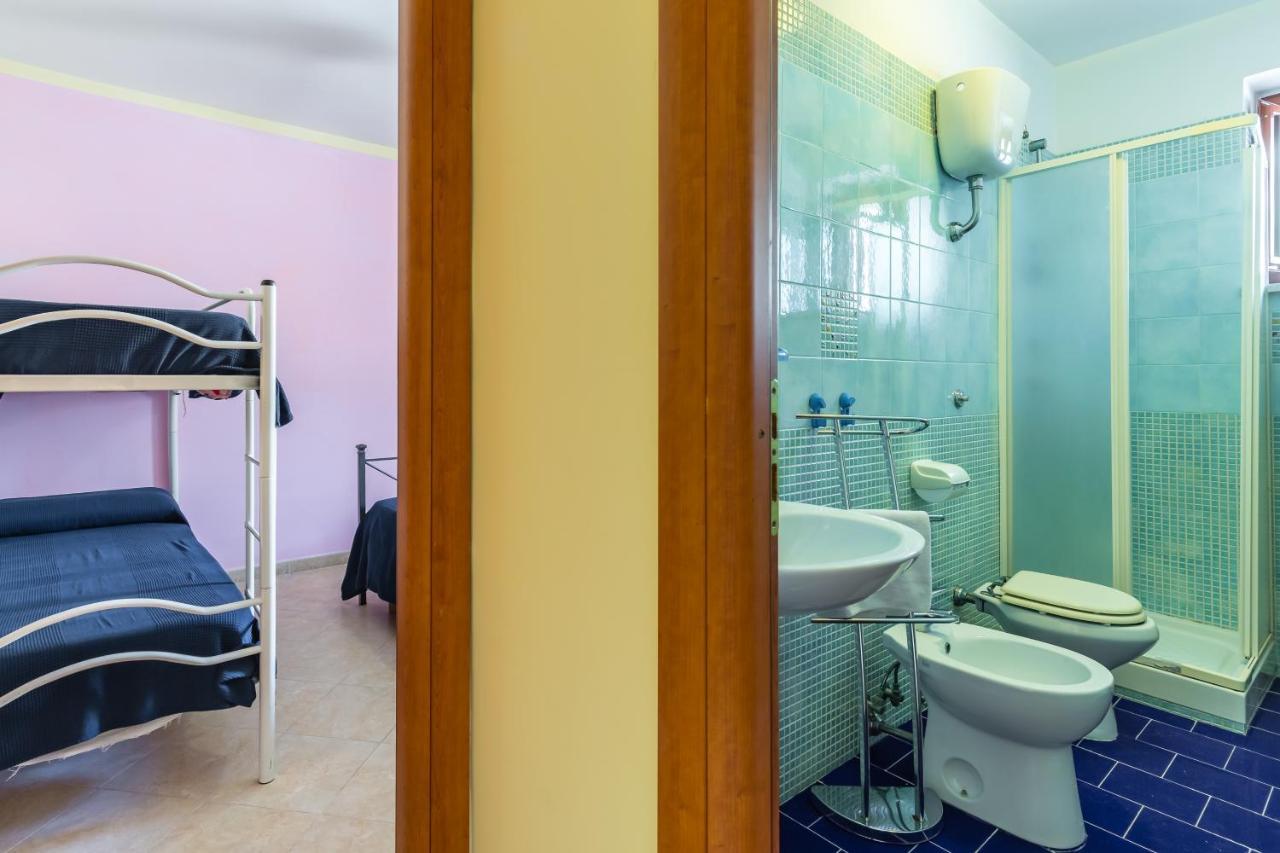 Relax Ad Ovest Appartamento Procida Esterno foto